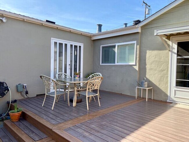 Building Photo - 238 Jackson St