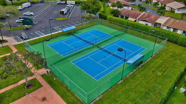 Building Photo - 5220 Las Verdes Cir