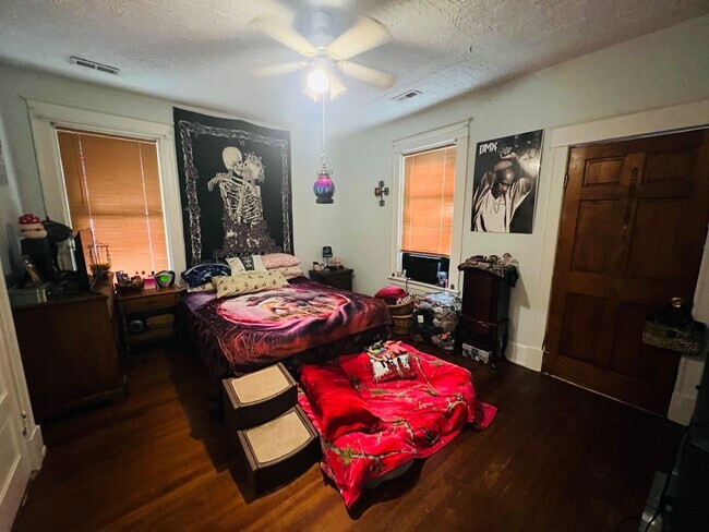 Building Photo - Charming 3bdrm/1.5bth Home Conveniently Located in Richmond's North Highland Park Subdivision w/P...