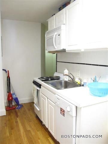 Building Photo - 45 Westland Ave