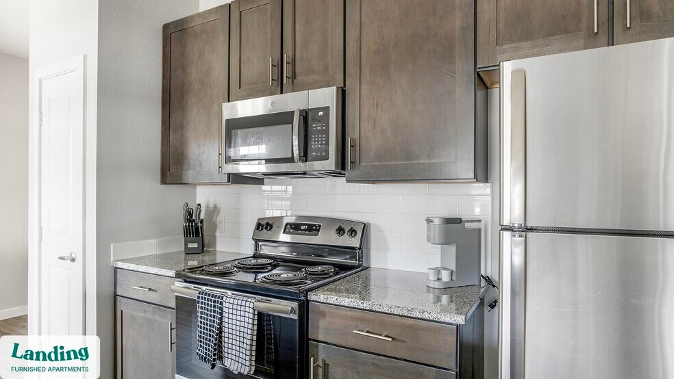 Building Photo - 8200 Clarksprings Dr