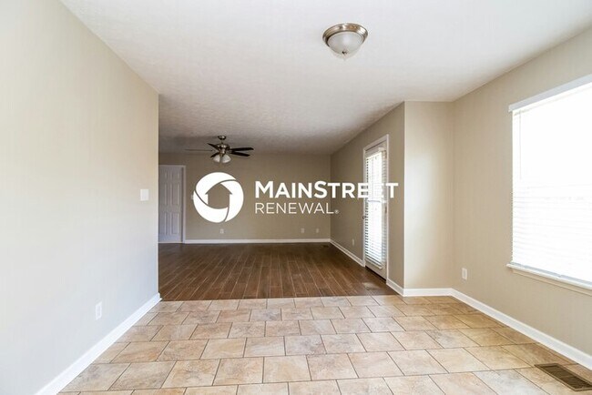 Building Photo - 3 Bedroom Pet-Friendly Home in Mount Washi...