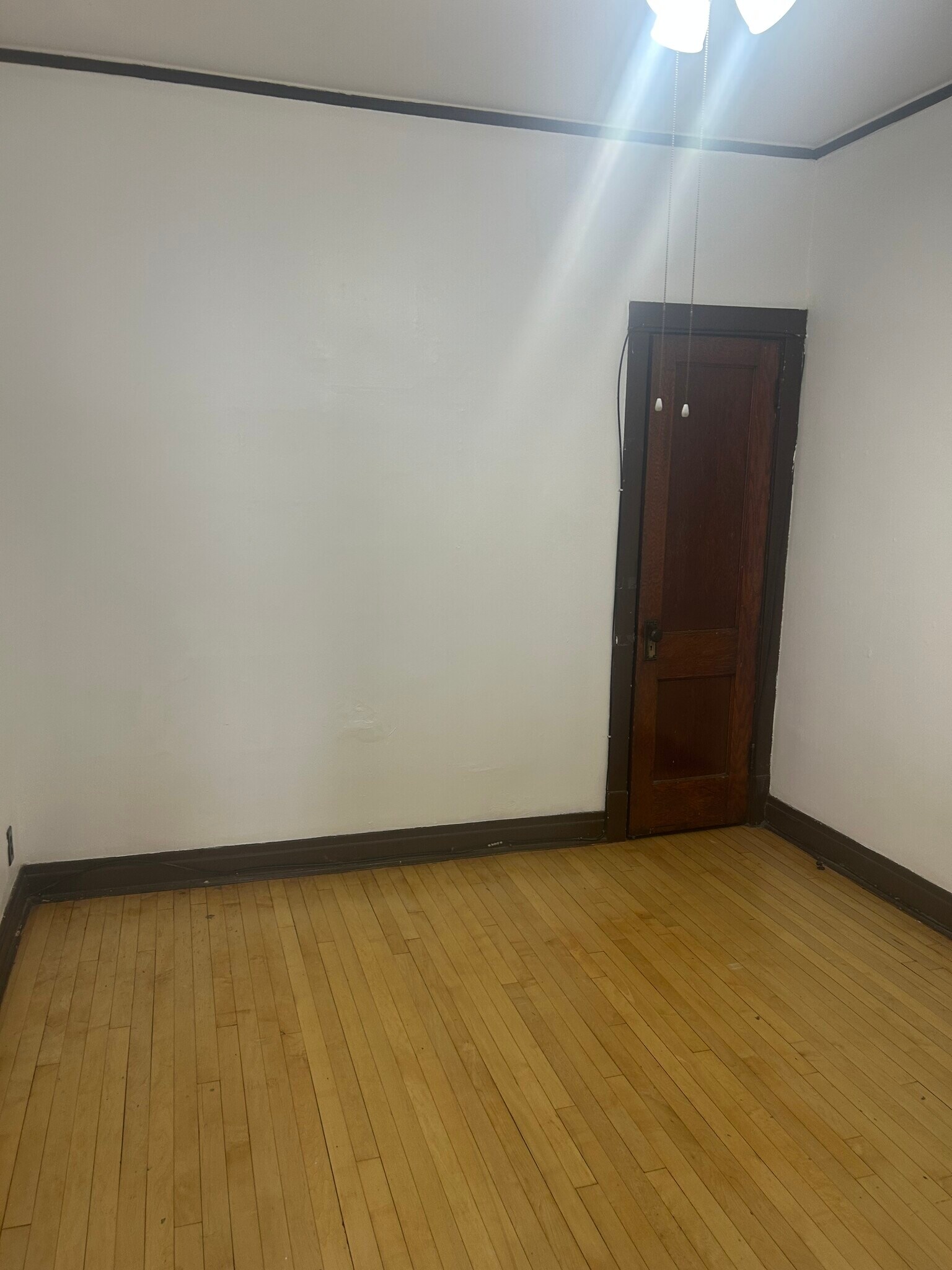 Building Photo - 2919 W Diversey Ave