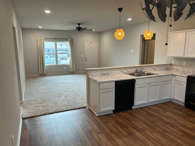 Building Photo - 1170 Rockwell Dr