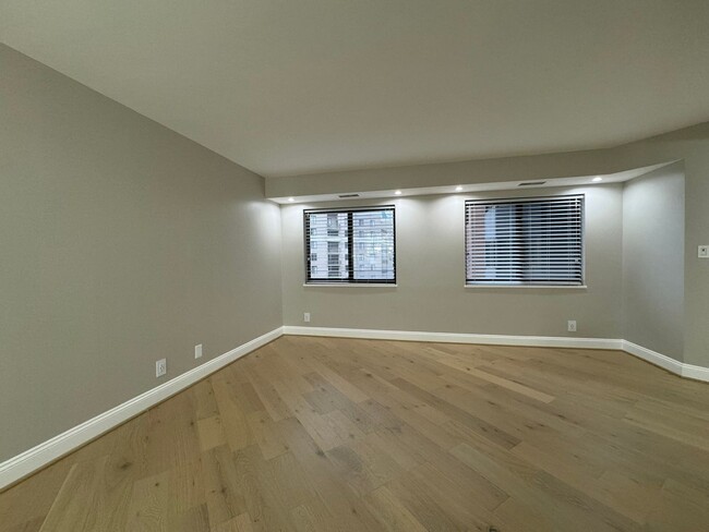 Building Photo - Direct Indoor Access to Ballston Metro wit...