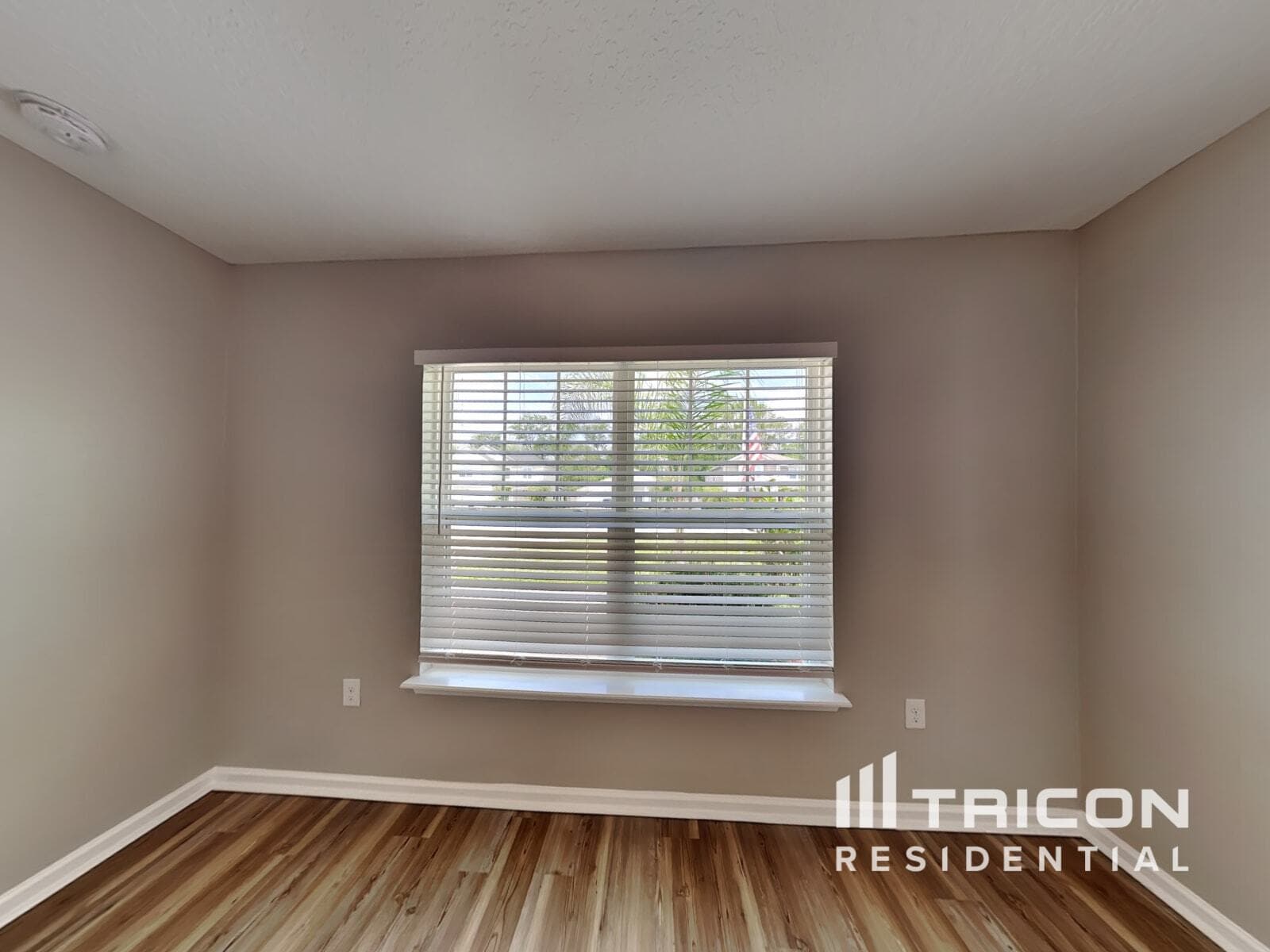 Building Photo - 414 Samara Lakes Pkwy