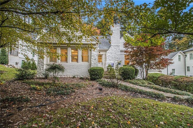 Primary Photo - 942 Eulalia Rd NE