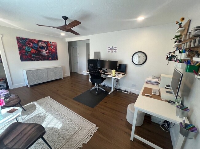 Building Photo - 692 W 1500 S