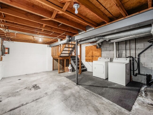 Building Photo - This home is going to go FAST! Apply TODAY!