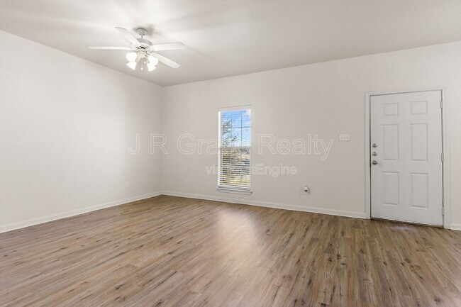 Building Photo - 10015 Amber Cir