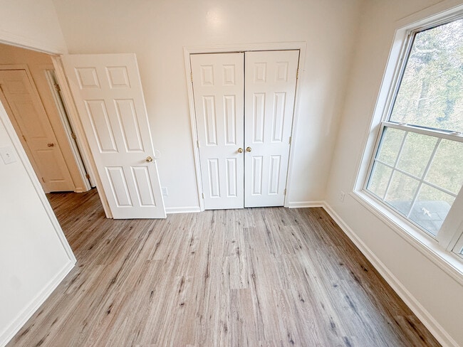 Building Photo - 2468 Spring St NW