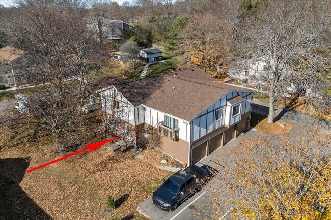 Building Photo - N20W5343 Pierce Ct