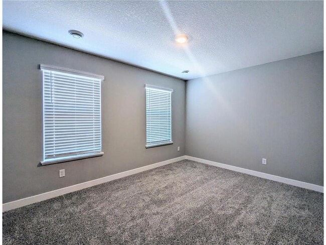 Building Photo - 17092 Dysart Pl
