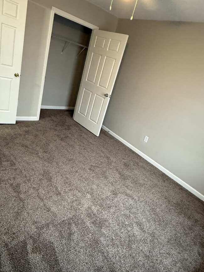 Building Photo - 306 McDougal Ave