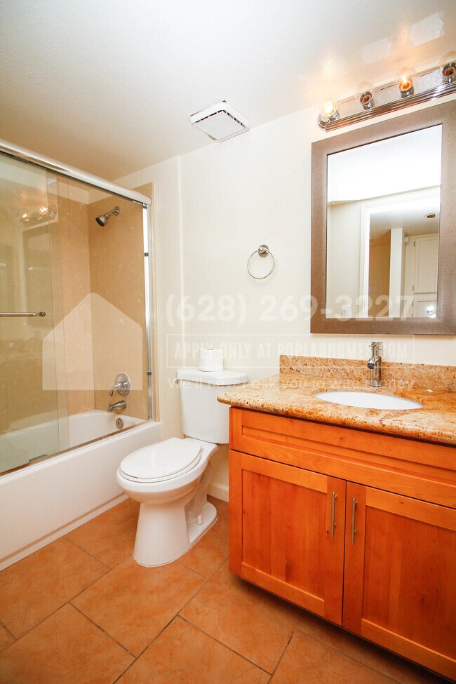 Building Photo - 3739 Clayton Rd