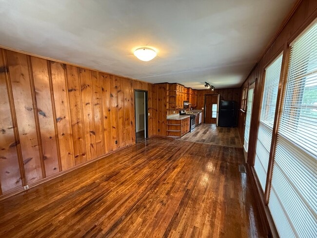 Building Photo - Adorable Home for Rent! Arab, AL!