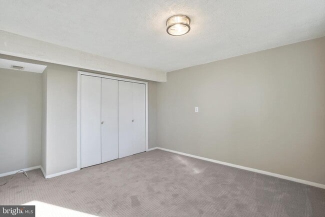 Building Photo - 10622 Cavalcade St