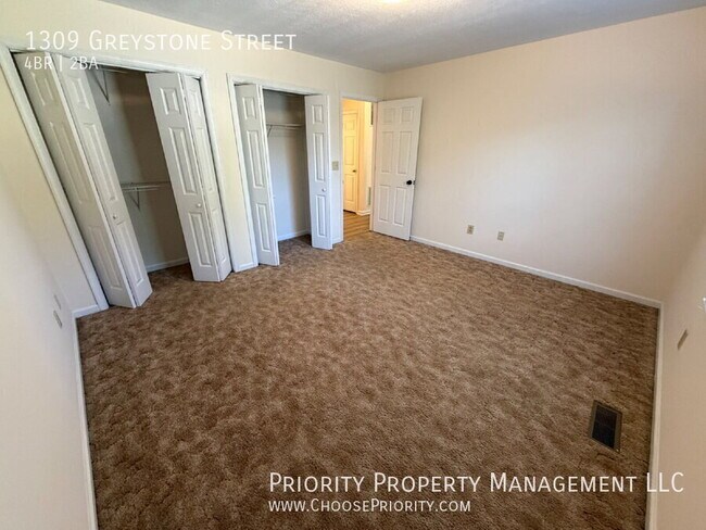 Building Photo - 1309 Greystone St