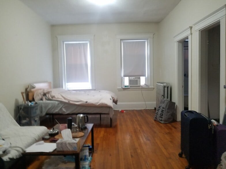 Building Photo - 1334 Commonwealth Ave