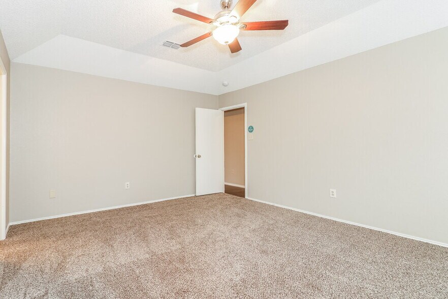 Building Photo - 6303 Berlinetta Dr