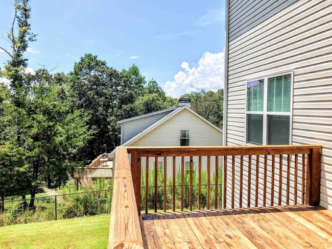 Building Photo - 261 Brookwoods Ln