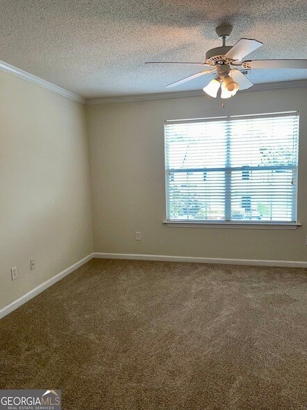 Building Photo - 7282 Wagon Wheel Ct