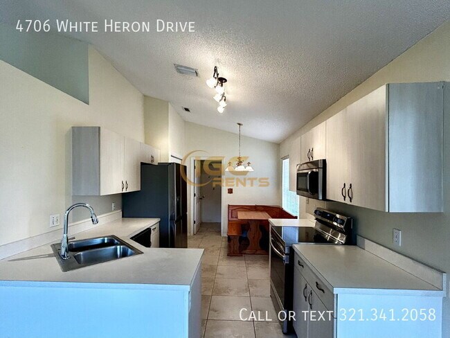 Building Photo - 4706 White Heron Dr