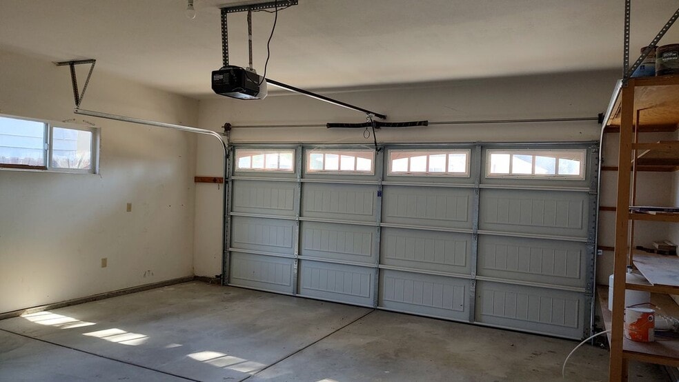 Building Photo - 7252 Parriza Ct