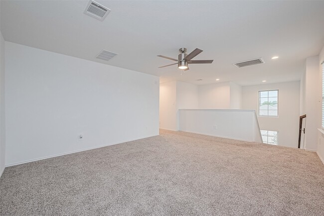 Building Photo - 12518 Pelican Bay Dr