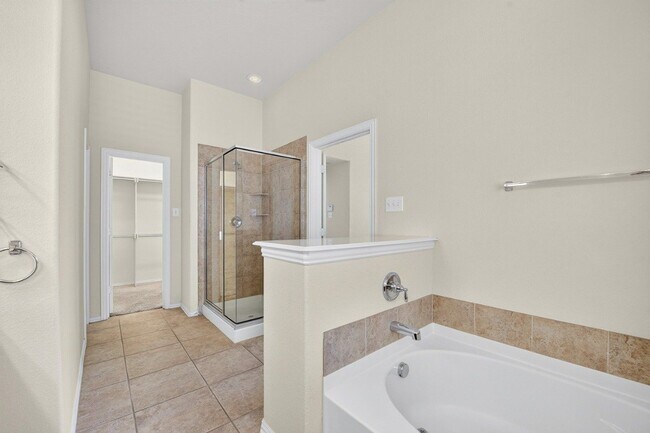 Building Photo - 2668 Costa Mesa Dr
