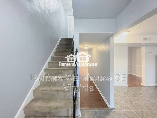 Building Photo - 5629 Banbury Ct