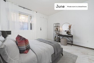 Building Photo - Room in Shared 3 bed/1 bath home