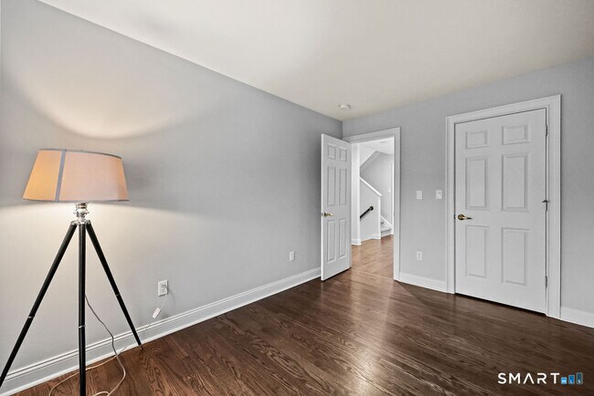 Building Photo - 41 Park Pl Cir