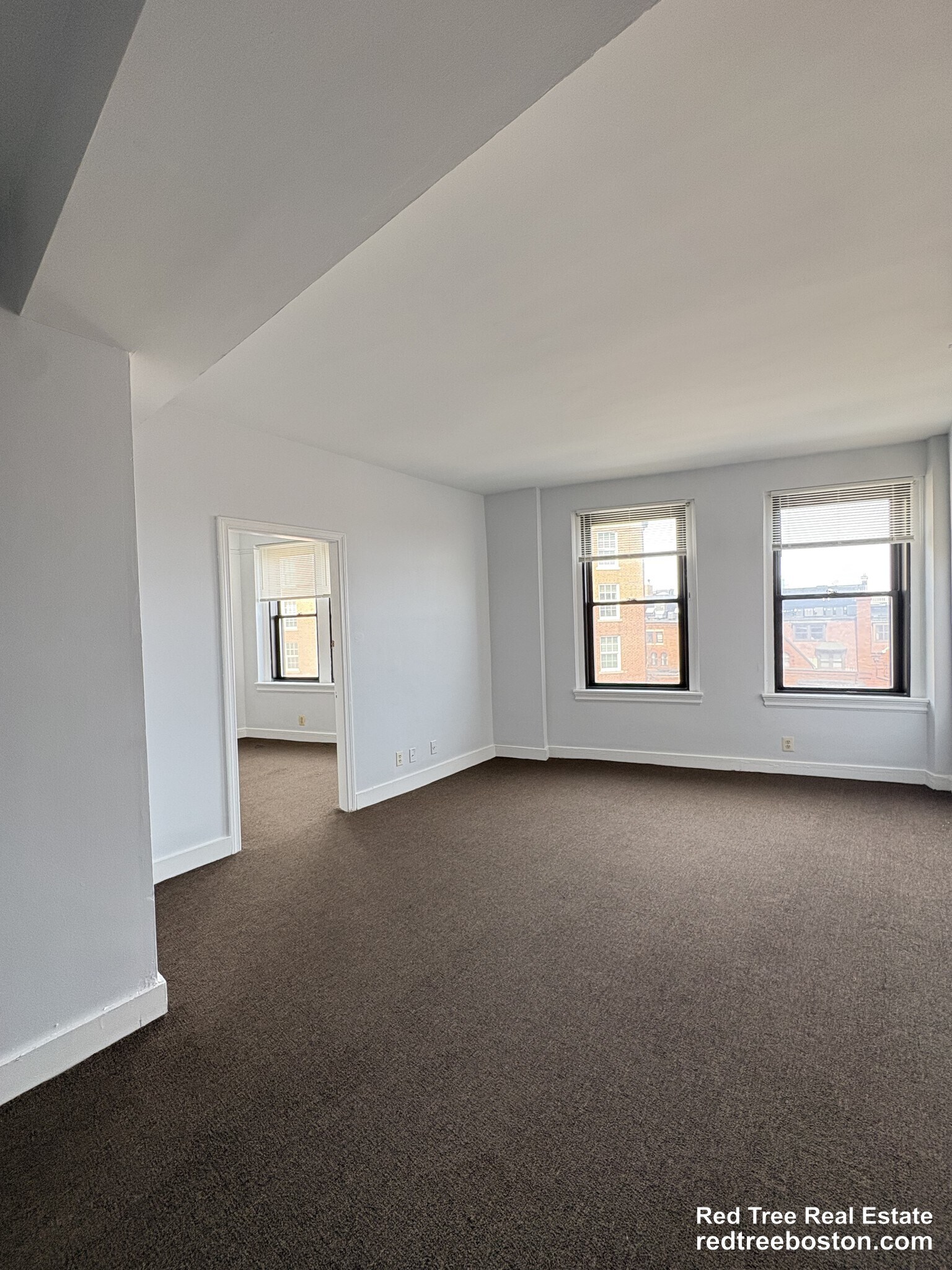 Building Photo - 475 Commonwealth Ave