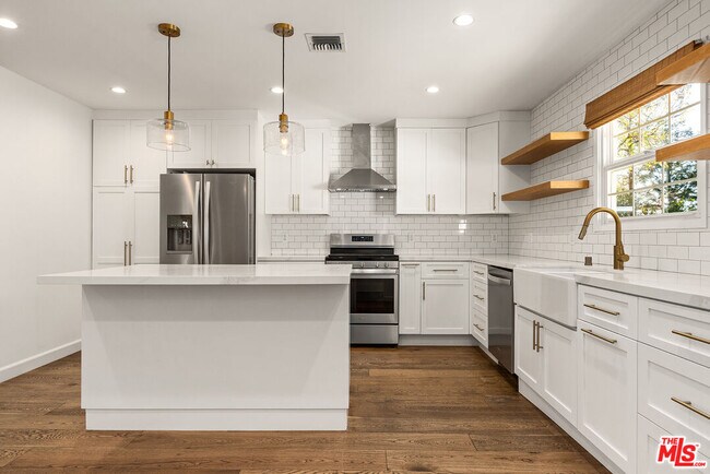 Building Photo - 5812 Bevis Ave