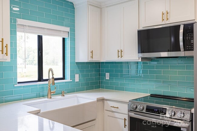 Building Photo - 712 Mallard Head Pl