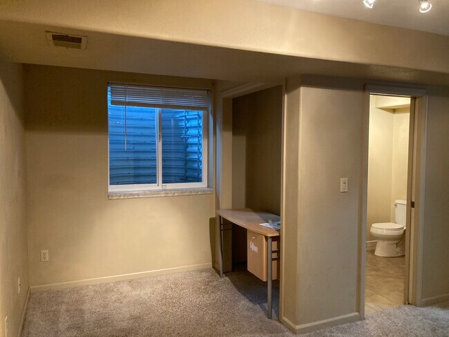 Building Photo - 3831 Paseo del Prado