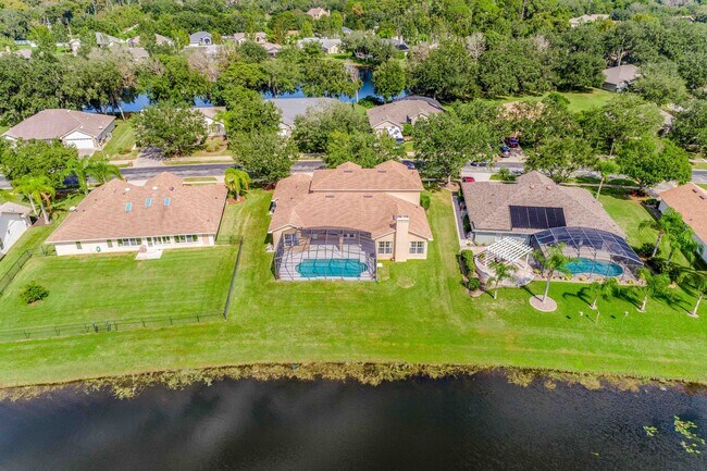 Building Photo - St. Cloud 4 Bedroom, 4 Bathroom Pool Home with Lake View