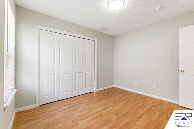 Building Photo - 24 Pittwick Ln