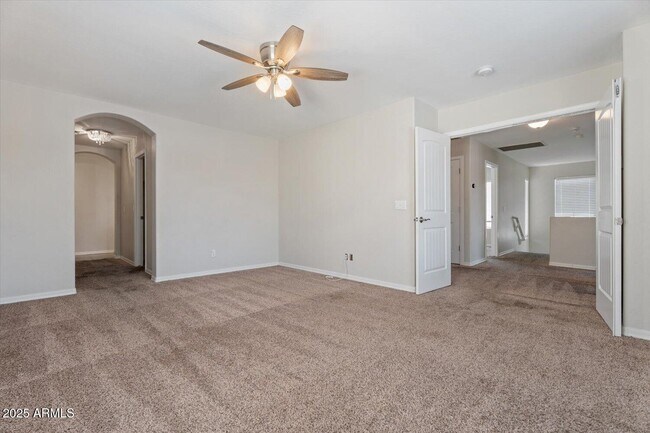 Building Photo - 1423 S Newberry Ln