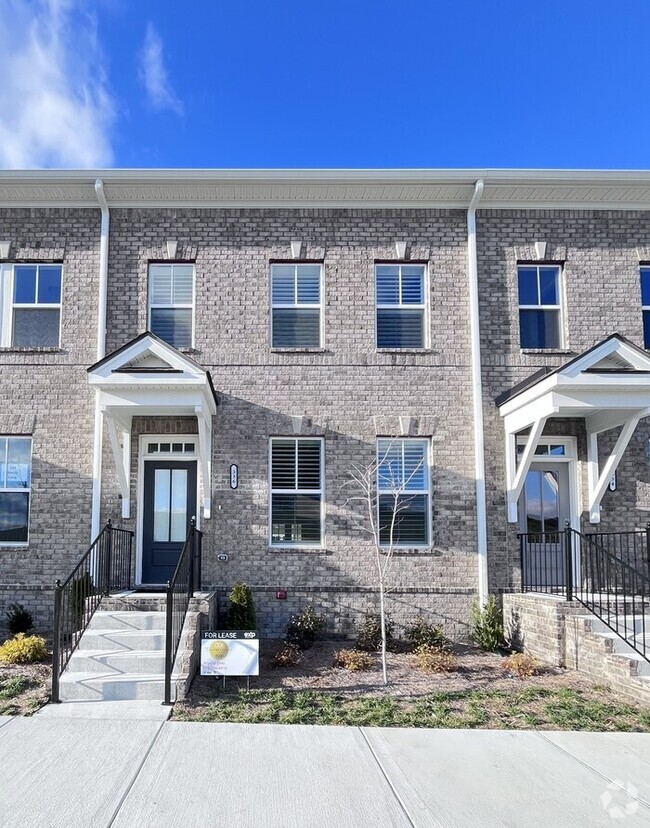 Building Photo - Brand New, Spacious Home in Carothers Farm...