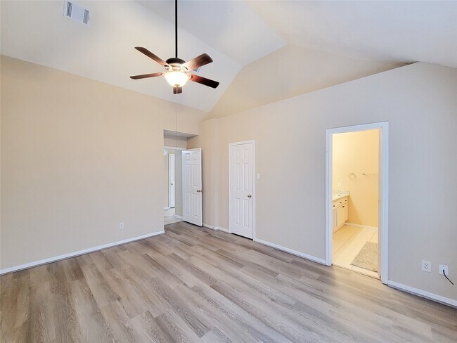 Building Photo - 4626 Jaymar Dr