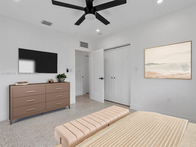 Building Photo - 1751 NE 138th St