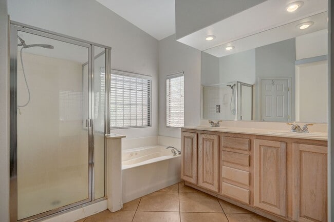 Building Photo - 121 Chatara Way