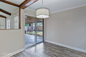 Building Photo - "Charming 3-Bed Retreat with Cozy Fireplace on Blue Spruce Drive - Your Perfect Shreveport Haven!"
