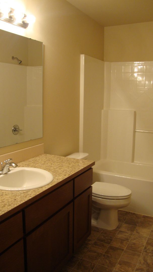 Building Photo - Beautiful 4 Bedroom Home in Tumwater Landing