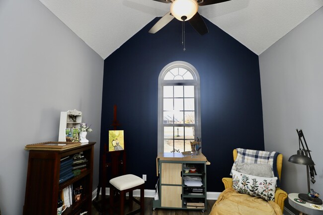 Building Photo - 1855 Beachforest Way