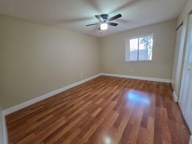 Building Photo - 6080 Forest Hill Blvd