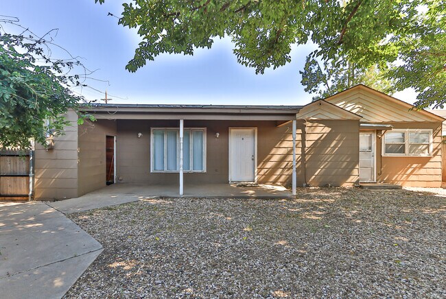 Building Photo - 2517 33rd St