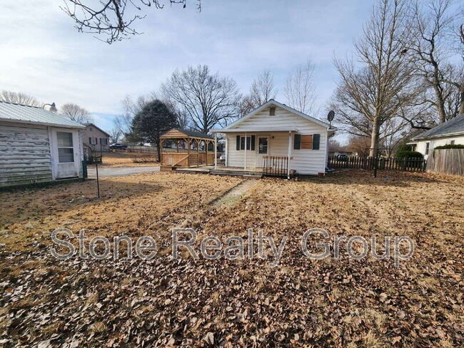 Building Photo - 4412 S 12th St